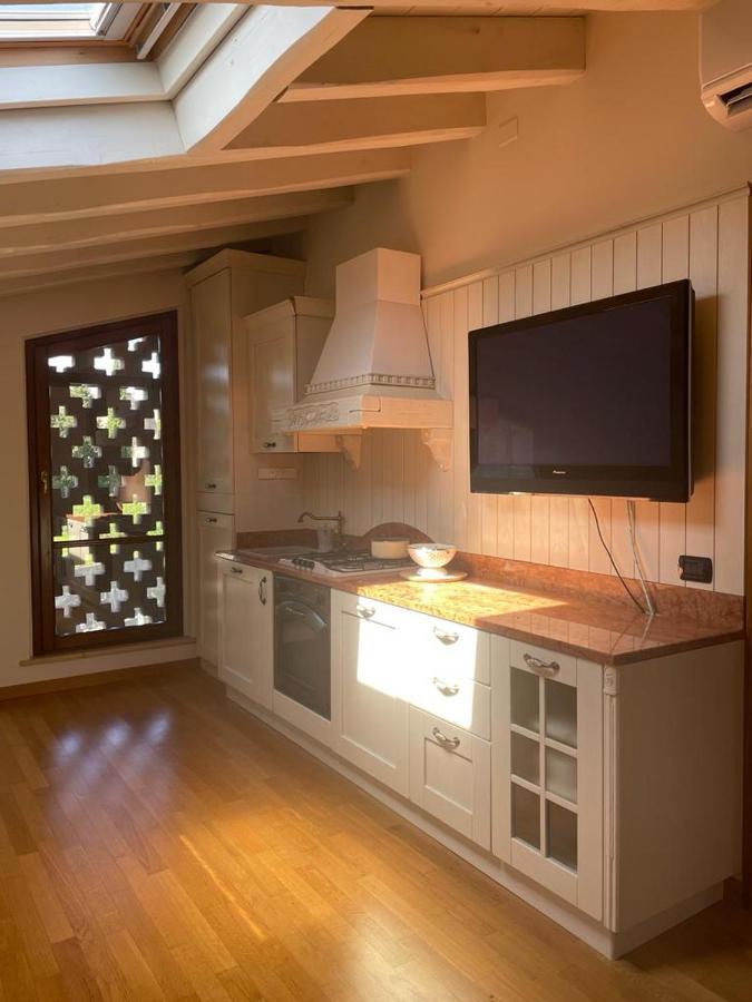 Casa Del Borgo Appartement Valeggio sul Mincio Buitenkant foto